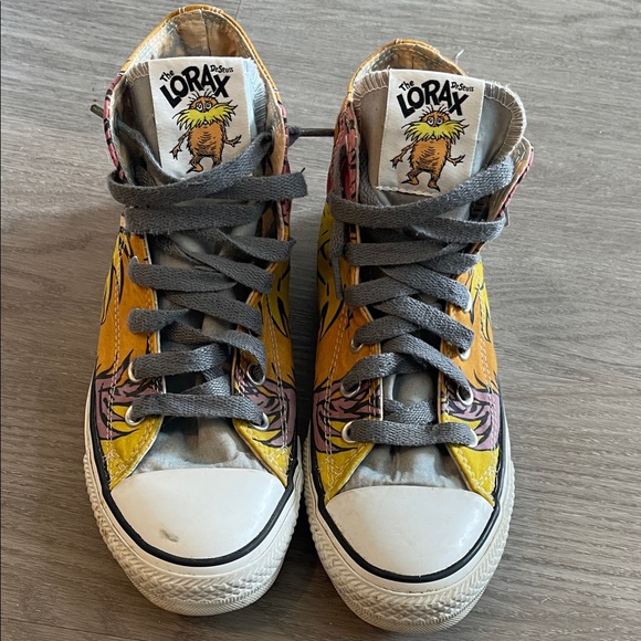 Converse- Dr. Seuss The Lorax - Men 6 Women 8 - Picture 1 of 9